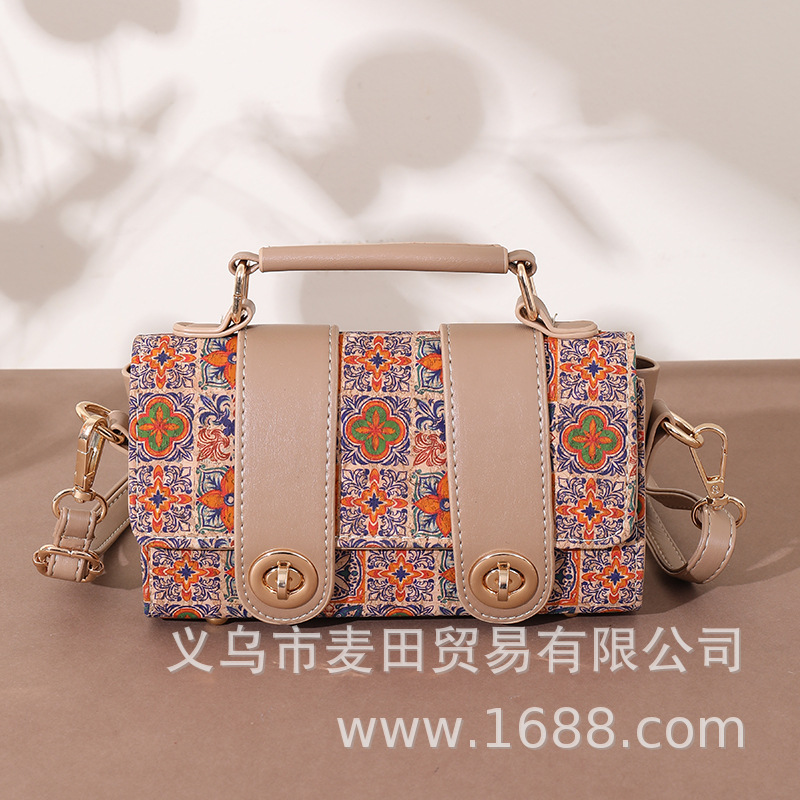 Women's Cork Handbag 2025 New Arrival Crossbody Mini Bag Luxury French Niche Vintage Shoulder Bag - Thumbnail 6