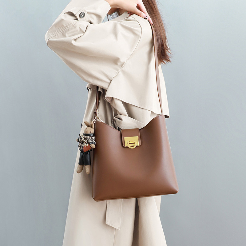 2026 New French Style Niche Bucket Bag For Women, Trendy Versatile Shoulder And Crossbody Bag Wholesale - Thumbnail 3