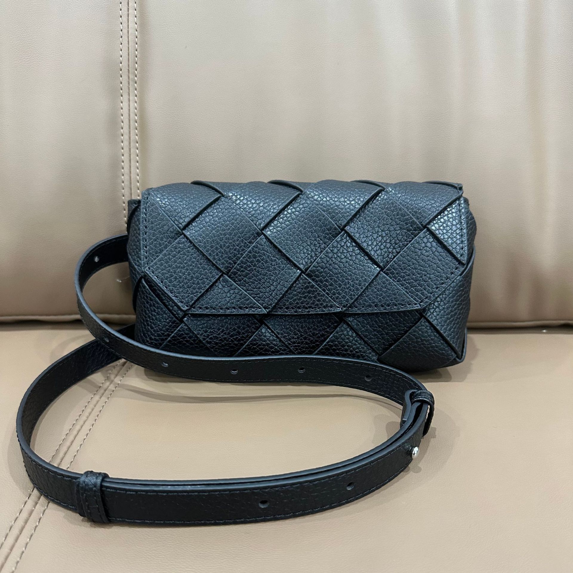 2026 New Woven French Small Square Bag Lychee Grain Cowhide Texture Casual Shoulder Crossbody Fashion Mini Bag - Thumbnail 4