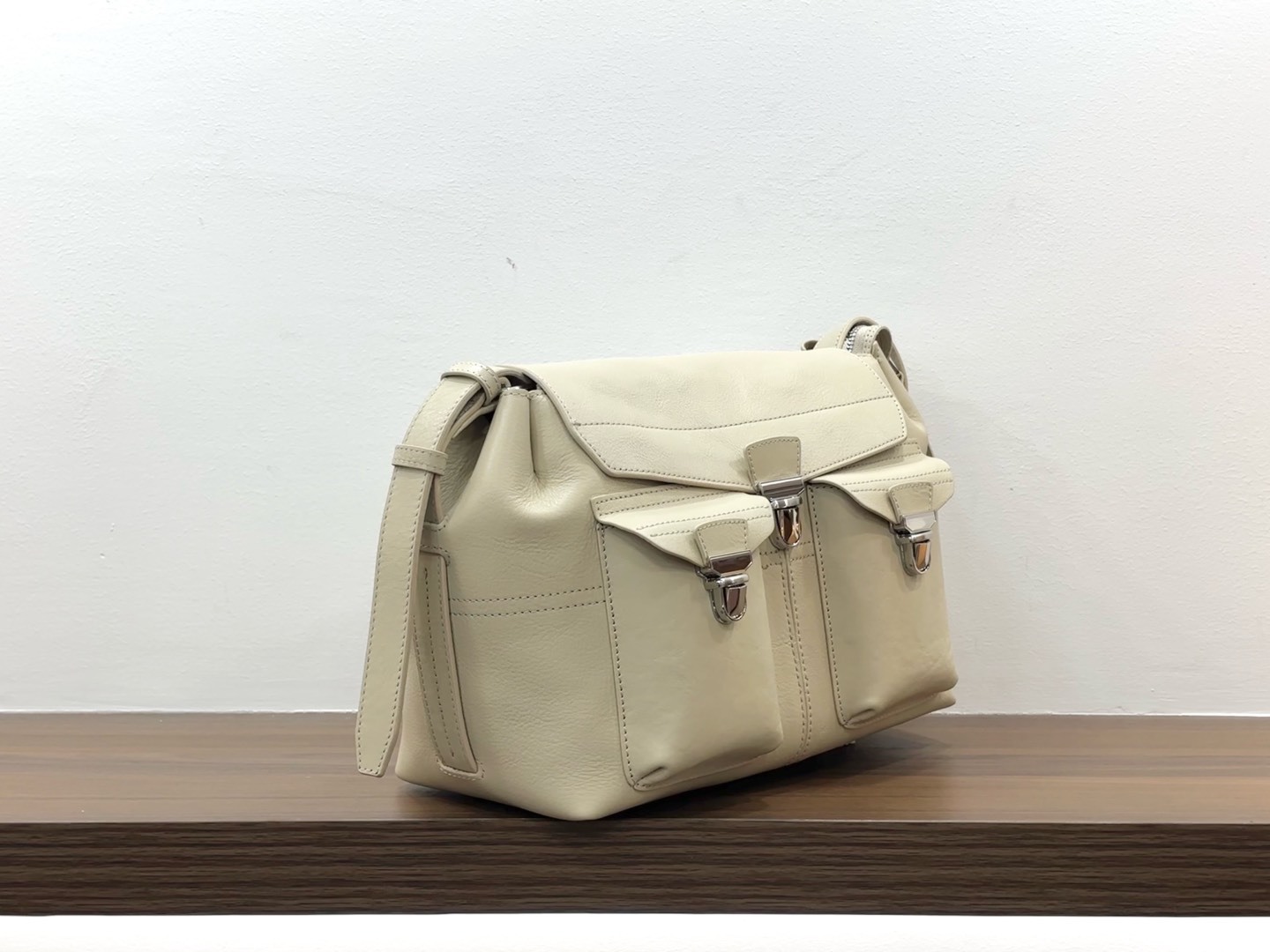Gear Bag Single Shoulder Top Grain Cowhide Crossbody Bag French Niche Commuter Bag Flocked Leather Messenger Bag - Thumbnail 8