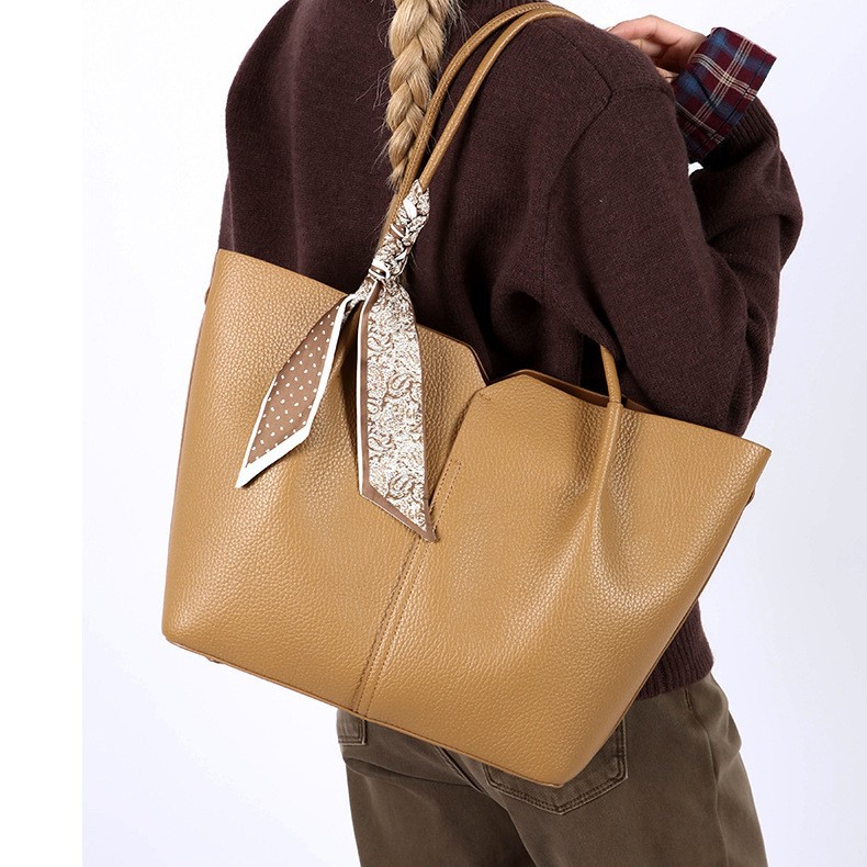 2026 Women's Tote Bag Large Capacity Underarm Bag New Casual Fashion European High-End Cross-Border Hot Sale - Thumbnail 4