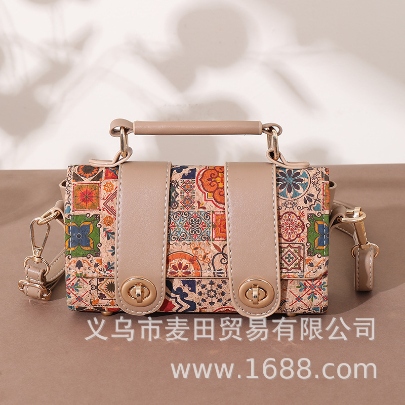 Women's Cork Handbag 2025 New Arrival Crossbody Mini Bag Luxury French Niche Vintage Shoulder Bag - Thumbnail 8